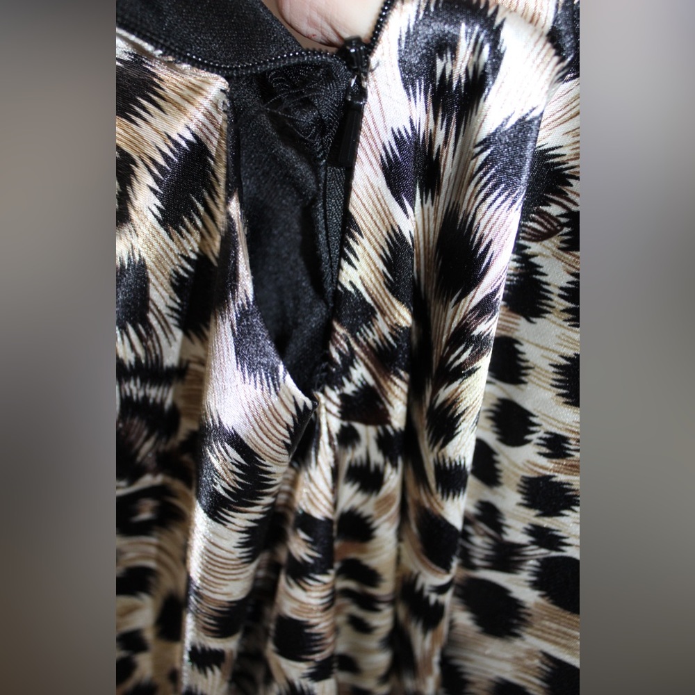 Leopard print formal - Picture 4 of 4